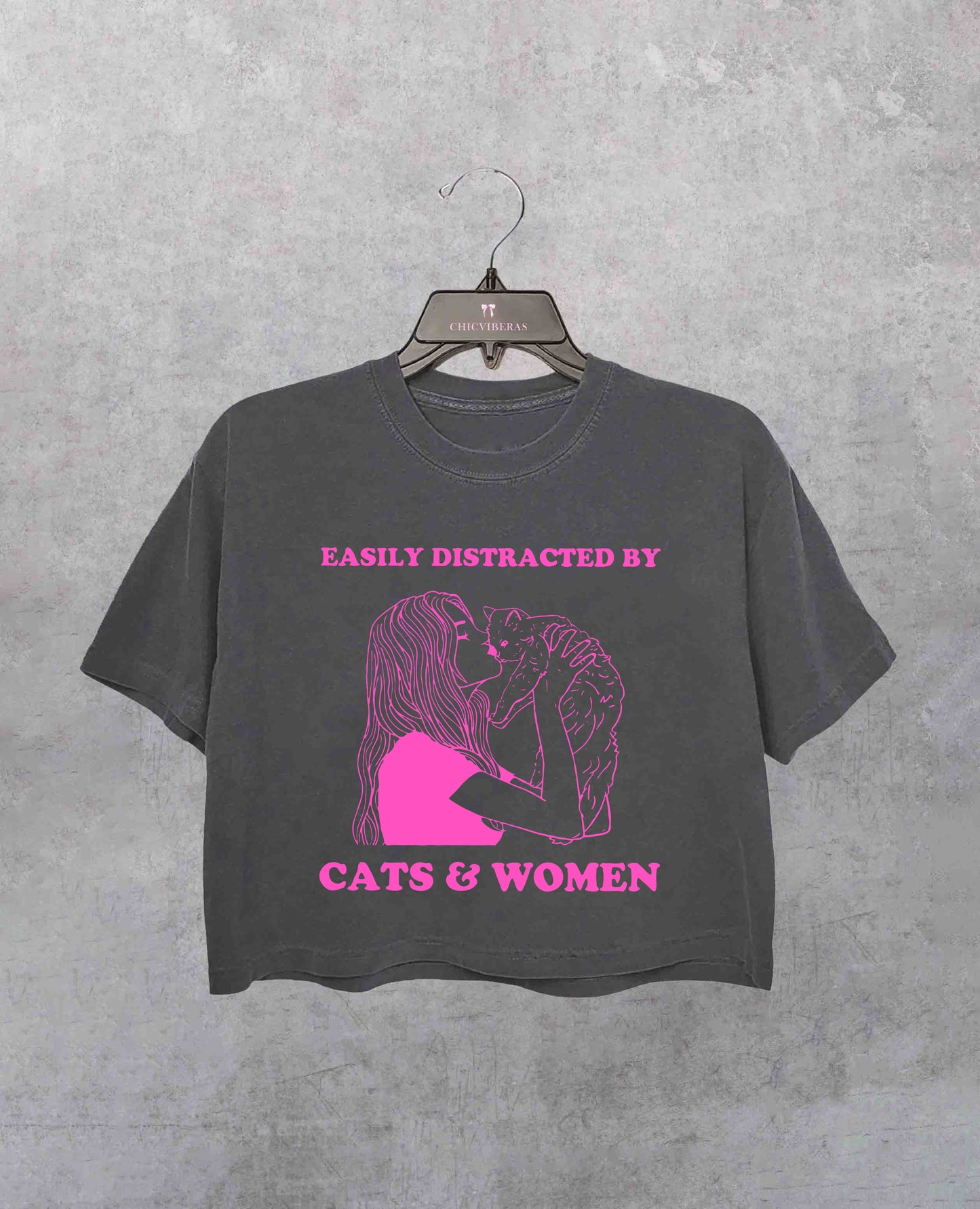 Easily Distracted By Cats And Women Crop Shirt