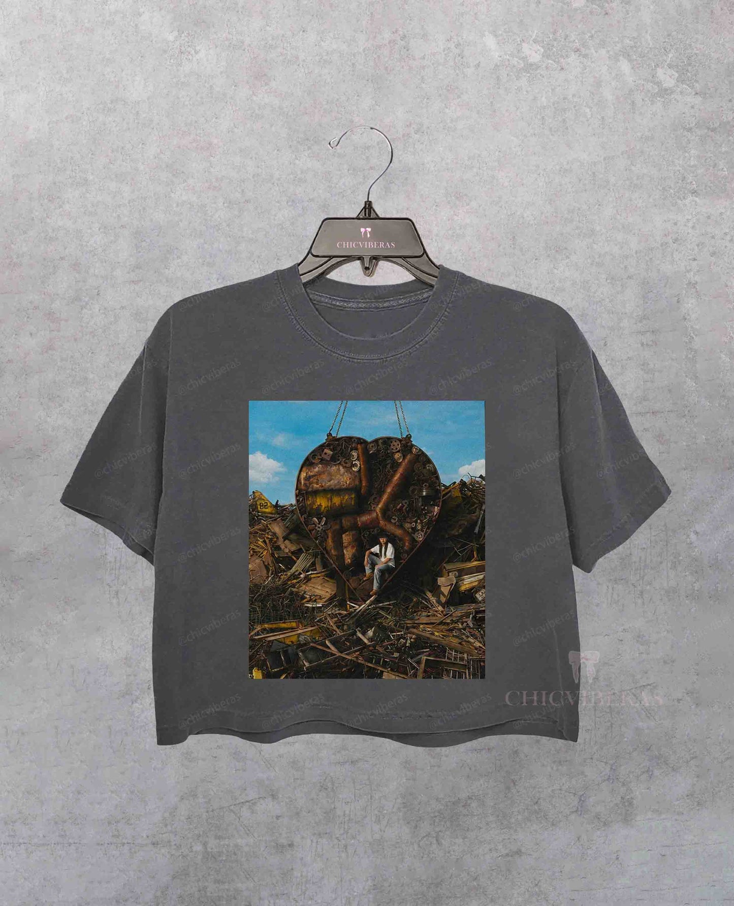 Oliver Tree Retro 90s Crop Shirt