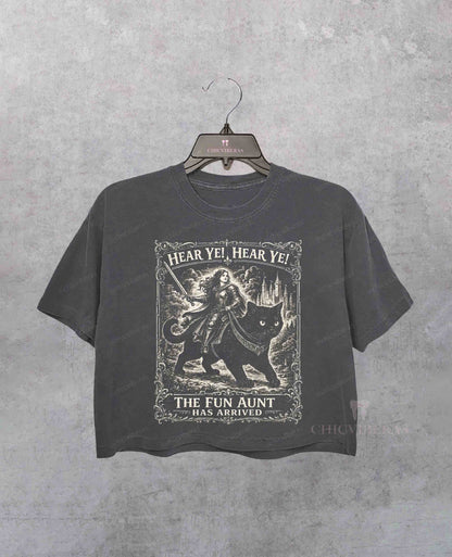 Fun Aunt Knight Riding Black Cat Crop Shirt