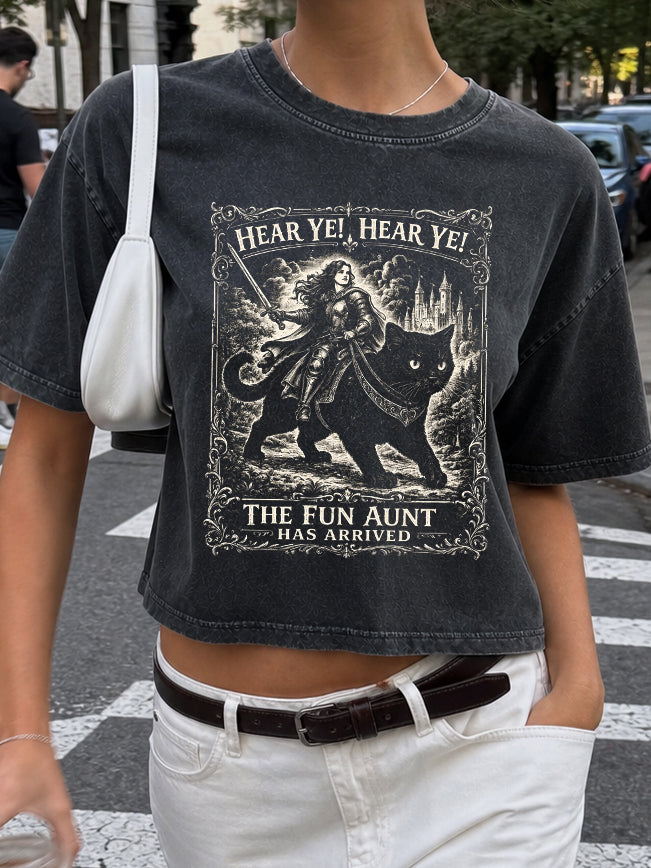 Fun Aunt Knight Riding Black Cat Crop Shirt