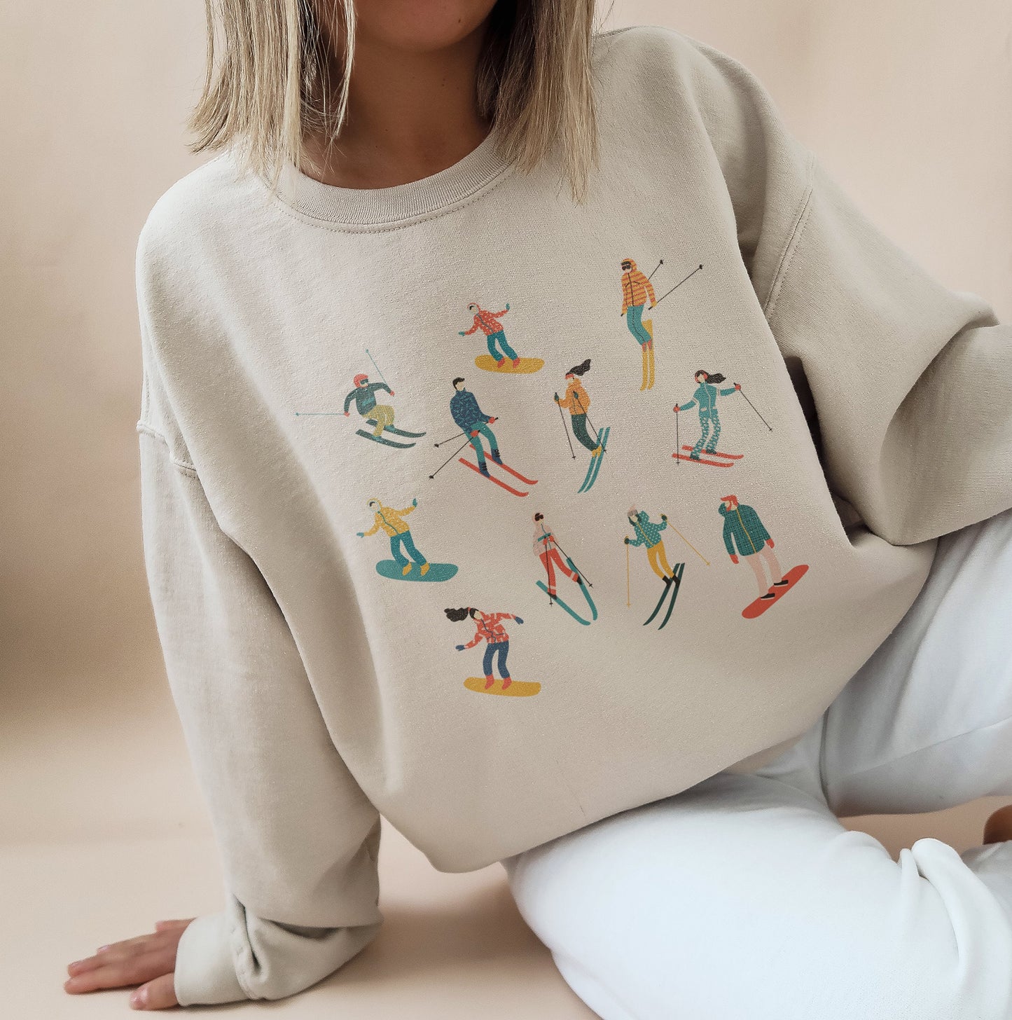 Skiing Après Ski Sweatshirt