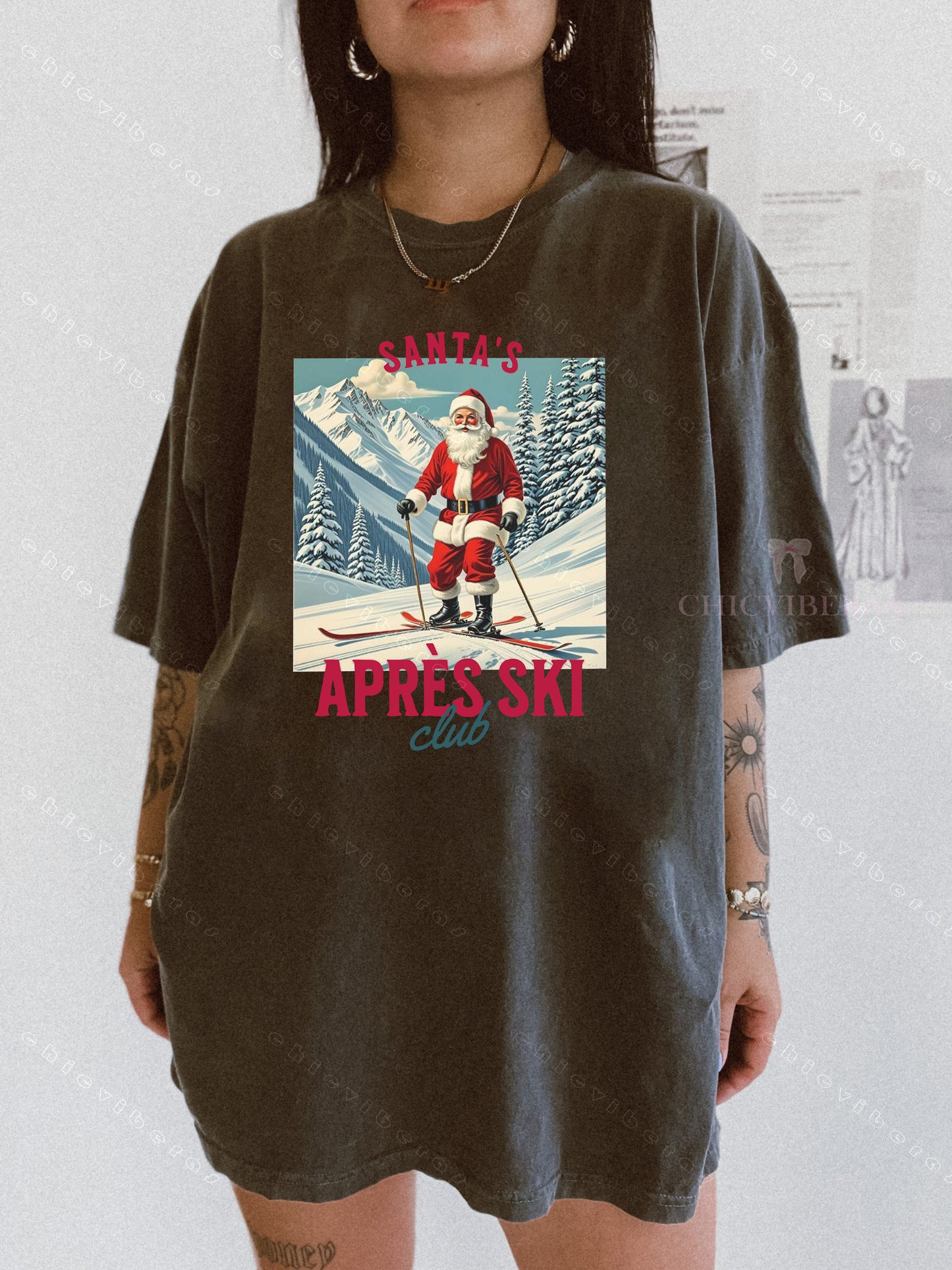 Santa's Apres Ski Club Tee